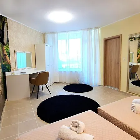Apartahotel Favorit 3*